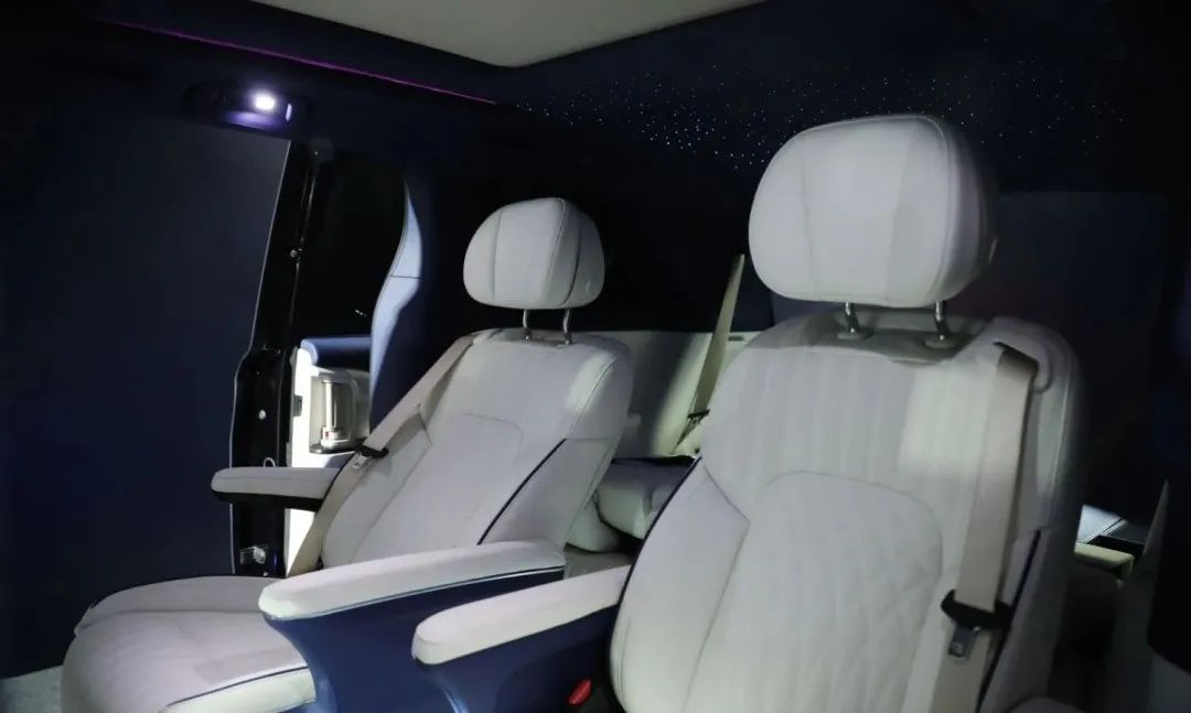 汽车座椅的材质进化，超纤革在汽车座椅设计中的应用